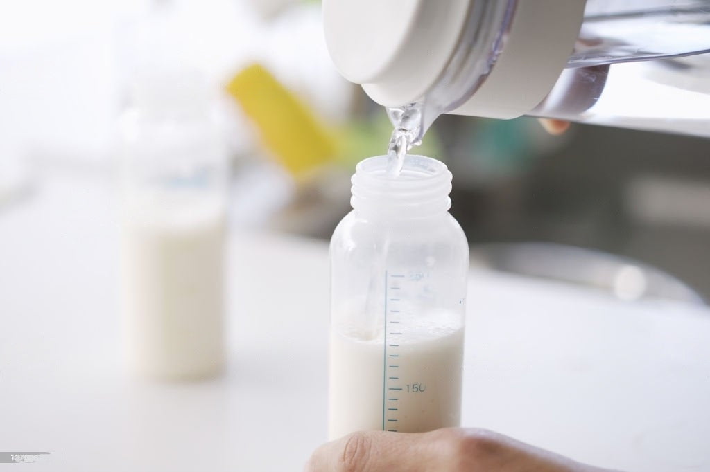 Ready-made infant milk drink: Pros and cons